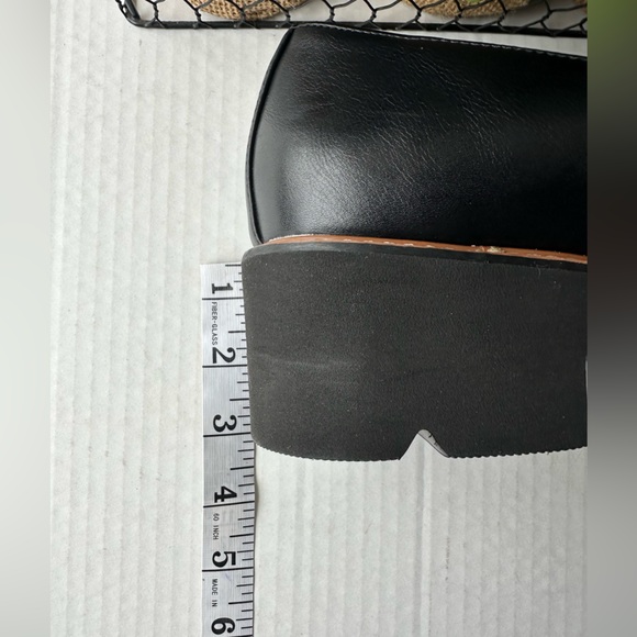 Naturalizer Black Leather Slip-On Loafers women size:9 - Picture 6 of 7